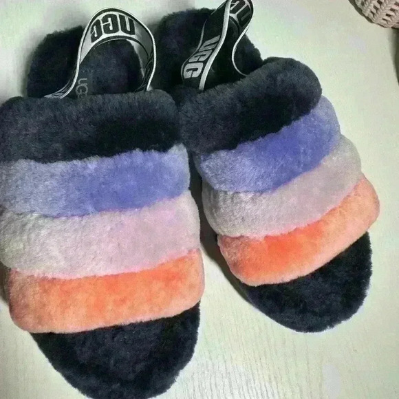 UGG Women's Fluff Yeah Slide - Picture 1 of 7